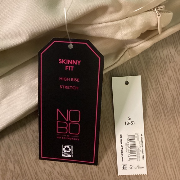 NWT No Boundaries Millennium Skinny Pants Size Small (3 - 5) - Picture 10 of 14